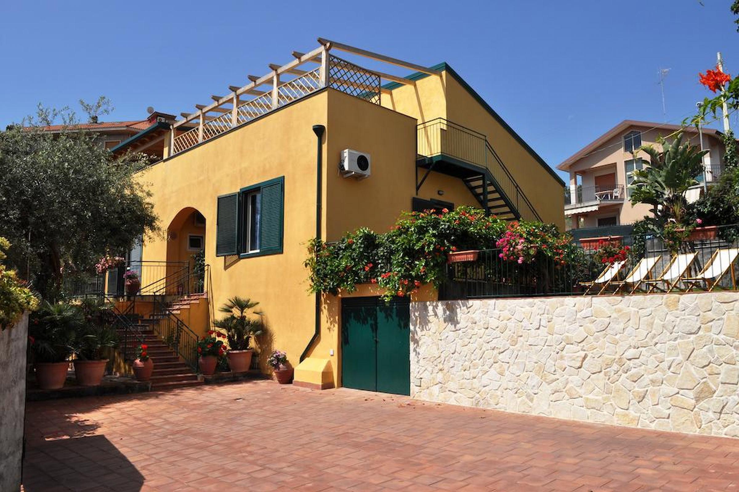 B&B Stella Marina Ачи-Трецца Екстер'єр фото